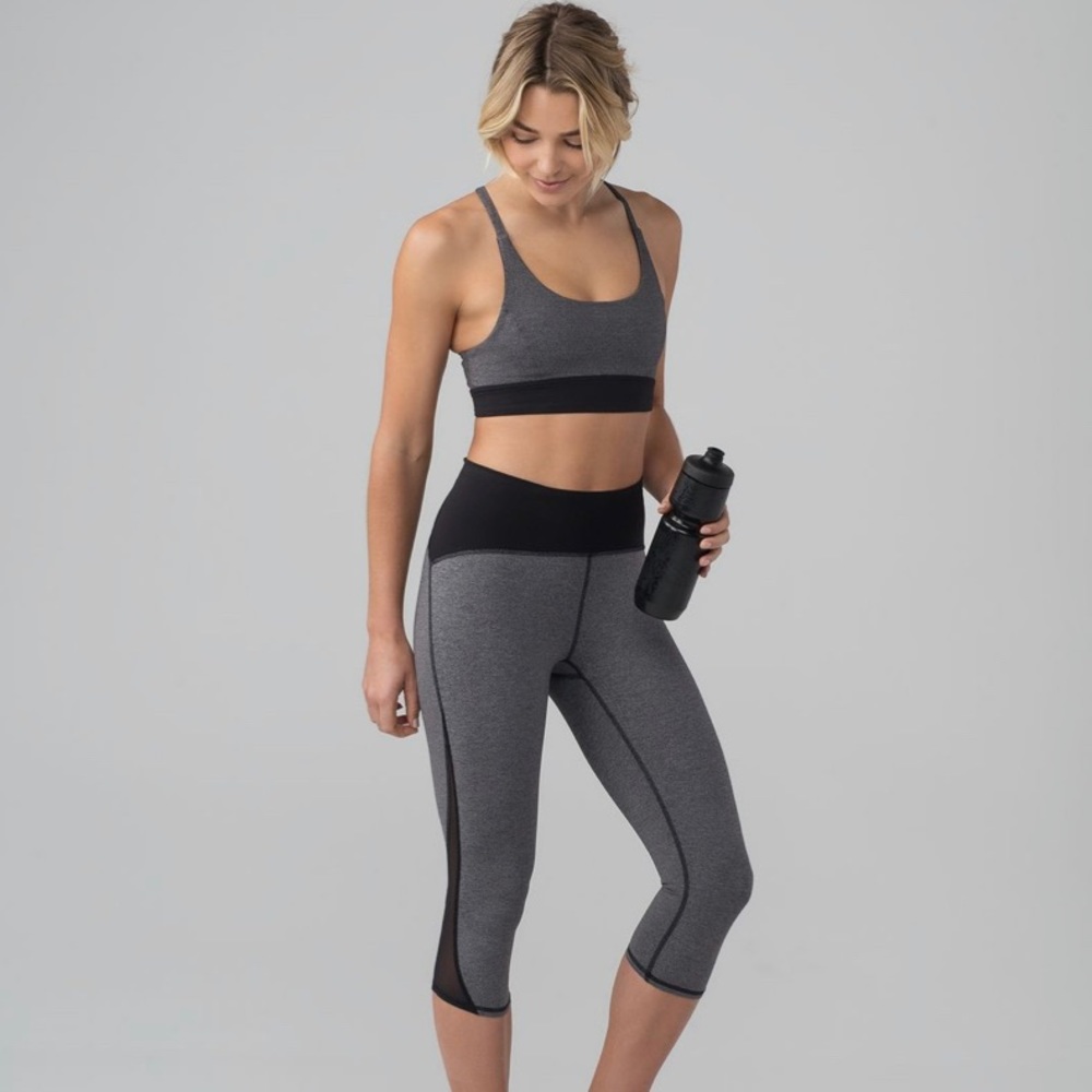 LULULEMON Train Times Crop (21”) - Heathered Black